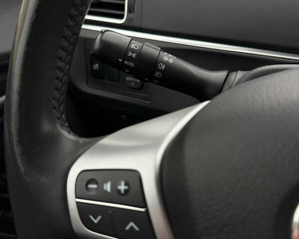 Бежевый Тойота Версо, объемом двигателя 1.6 л и пробегом 132 тыс. км за 11700 $, фото 33 на Automoto.ua