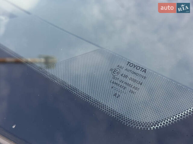 Бежевый Тойота Версо, объемом двигателя 1.6 л и пробегом 132 тыс. км за 10900 $, фото 25 на Automoto.ua