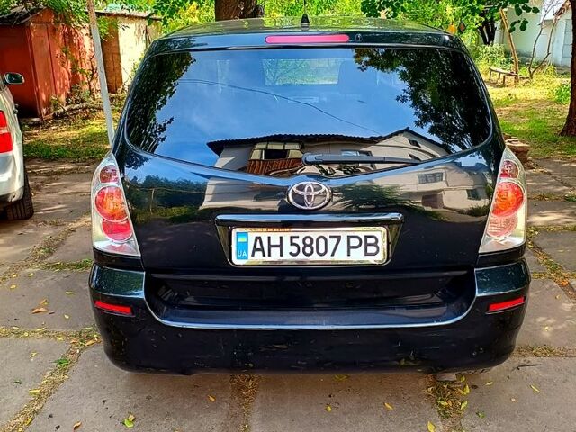 Черный Тойота Версо, объемом двигателя 2.2 л и пробегом 222 тыс. км за 5500 $, фото 2 на Automoto.ua