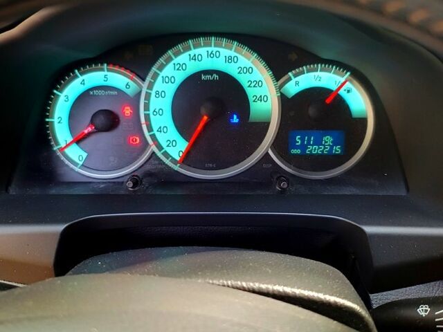 Черный Тойота Версо, объемом двигателя 2.2 л и пробегом 222 тыс. км за 5500 $, фото 5 на Automoto.ua