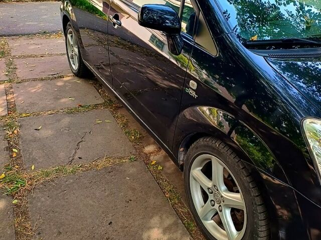 Черный Тойота Версо, объемом двигателя 2.2 л и пробегом 222 тыс. км за 5500 $, фото 1 на Automoto.ua