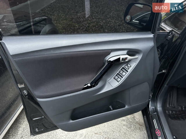 Чорний Тойота Версо, об'ємом двигуна 2 л та пробігом 208 тис. км за 8500 $, фото 12 на Automoto.ua