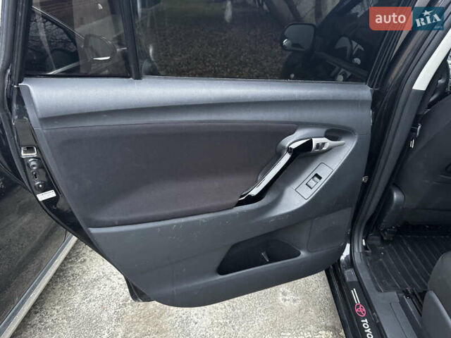 Чорний Тойота Версо, об'ємом двигуна 2 л та пробігом 208 тис. км за 8500 $, фото 15 на Automoto.ua