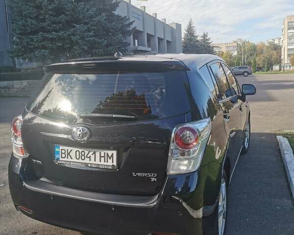 Черный Тойота Версо, объемом двигателя 2.2 л и пробегом 246 тыс. км за 9500 $, фото 1 на Automoto.ua