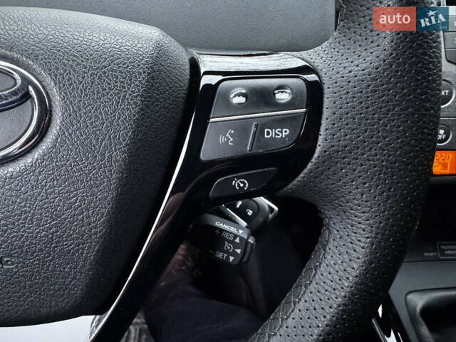 Чорний Тойота Версо, об'ємом двигуна 2 л та пробігом 208 тис. км за 8500 $, фото 26 на Automoto.ua