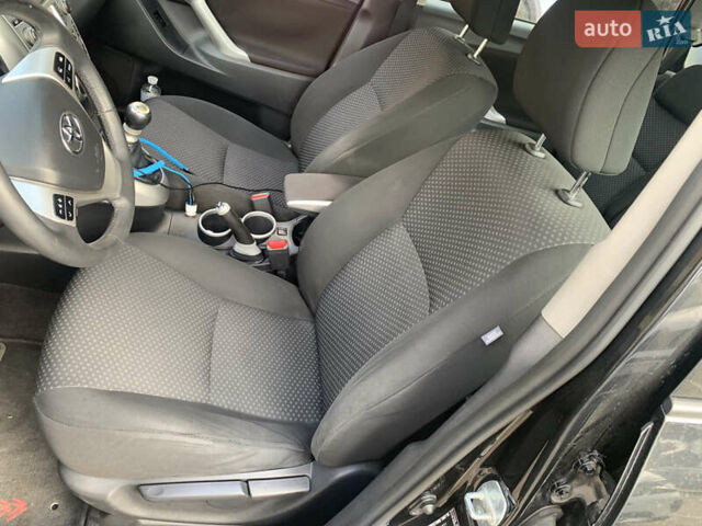 Чорний Тойота Версо, об'ємом двигуна 2 л та пробігом 280 тис. км за 8400 $, фото 9 на Automoto.ua