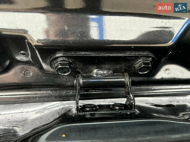 Чорний Тойота Версо, об'ємом двигуна 1.8 л та пробігом 206 тис. км за 11900 $, фото 29 на Automoto.ua