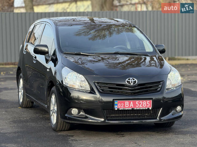 Чорний Тойота Версо, об'ємом двигуна 1.8 л та пробігом 208 тис. км за 11900 $, фото 4 на Automoto.ua
