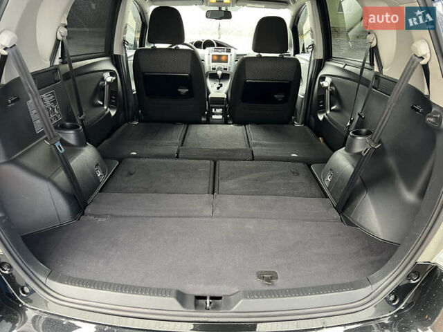 Чорний Тойота Версо, об'ємом двигуна 1.8 л та пробігом 206 тис. км за 11900 $, фото 33 на Automoto.ua