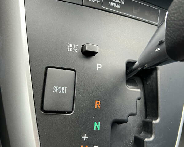 Чорний Тойота Версо, об'ємом двигуна 1.8 л та пробігом 206 тис. км за 11900 $, фото 12 на Automoto.ua