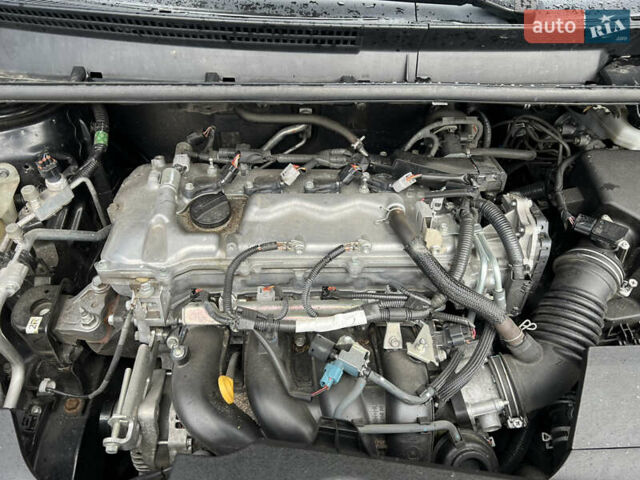 Чорний Тойота Версо, об'ємом двигуна 1.8 л та пробігом 206 тис. км за 11900 $, фото 21 на Automoto.ua