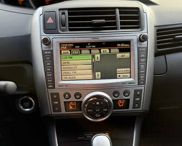 Черный Тойота Версо, объемом двигателя 1.8 л и пробегом 208 тыс. км за 11900 $, фото 15 на Automoto.ua