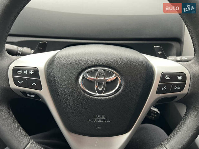 Чорний Тойота Версо, об'ємом двигуна 1.8 л та пробігом 206 тис. км за 11900 $, фото 18 на Automoto.ua