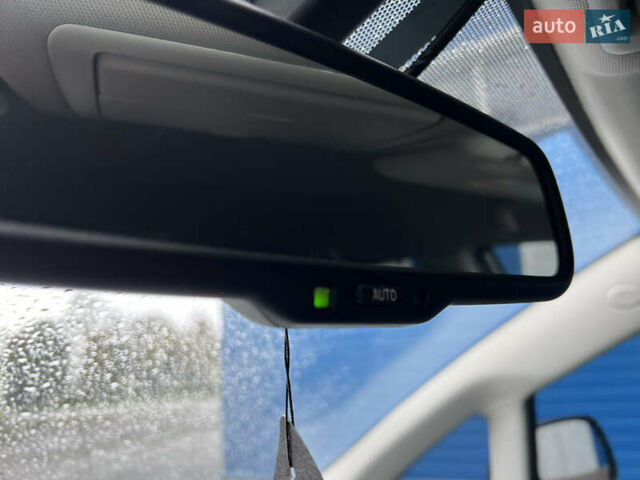 Чорний Тойота Версо, об'ємом двигуна 1.8 л та пробігом 206 тис. км за 11900 $, фото 7 на Automoto.ua