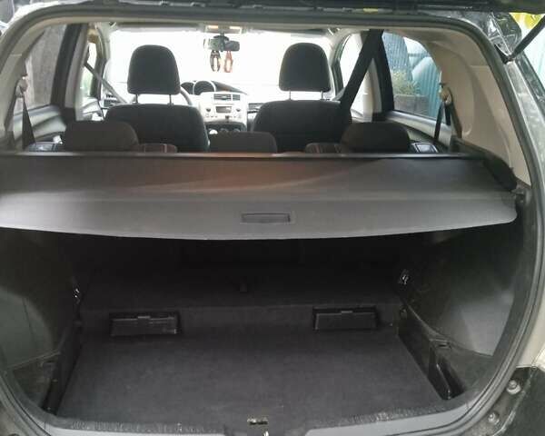 Черный Тойота Версо, объемом двигателя 2 л и пробегом 233 тыс. км за 8000 $, фото 10 на Automoto.ua