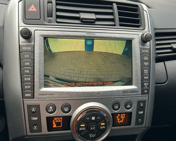 Чорний Тойота Версо, об'ємом двигуна 1.8 л та пробігом 206 тис. км за 11900 $, фото 8 на Automoto.ua