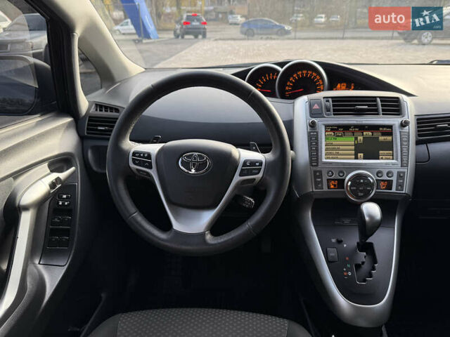Чорний Тойота Версо, об'ємом двигуна 1.8 л та пробігом 208 тис. км за 11900 $, фото 7 на Automoto.ua