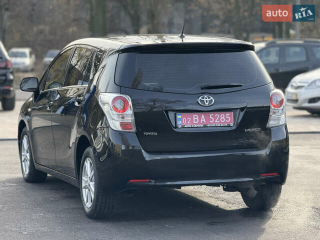 Черный Тойота Версо, объемом двигателя 1.8 л и пробегом 208 тыс. км за 11900 $, фото 1 на Automoto.ua