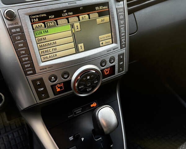 Чорний Тойота Версо, об'ємом двигуна 1.8 л та пробігом 208 тис. км за 11900 $, фото 10 на Automoto.ua