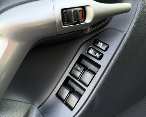 Чорний Тойота Версо, об'ємом двигуна 1.8 л та пробігом 208 тис. км за 11900 $, фото 14 на Automoto.ua