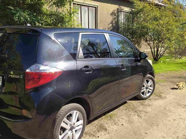 Черный Тойота Версо, объемом двигателя 1.3 л и пробегом 294 тыс. км за 6500 $, фото 7 на Automoto.ua