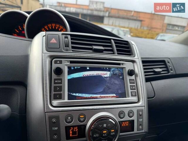 Черный Тойота Версо, объемом двигателя 2 л и пробегом 278 тыс. км за 9490 $, фото 16 на Automoto.ua