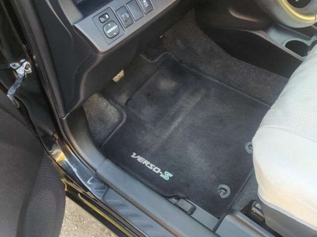 Черный Тойота Версо, объемом двигателя 1.3 л и пробегом 294 тыс. км за 6500 $, фото 12 на Automoto.ua