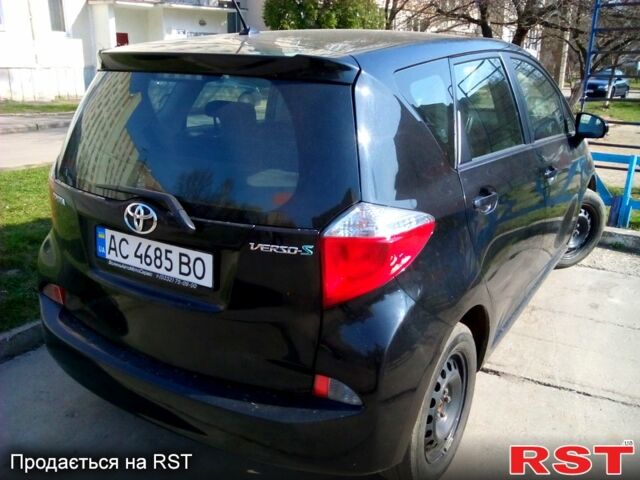 Черный Тойота Версо, объемом двигателя 1.4 л и пробегом 210 тыс. км за 6000 $, фото 2 на Automoto.ua