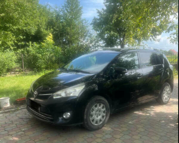 Черный Тойота Версо, объемом двигателя 1.6 л и пробегом 270 тыс. км за 9000 $, фото 1 на Automoto.ua