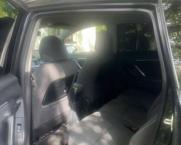 Черный Тойота Версо, объемом двигателя 1.6 л и пробегом 270 тыс. км за 9000 $, фото 2 на Automoto.ua