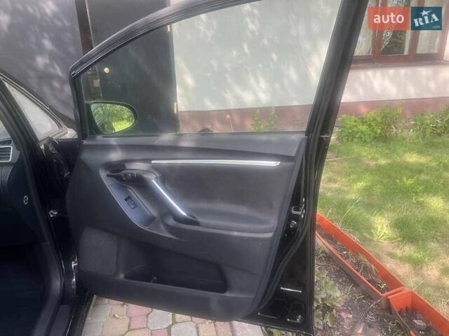 Черный Тойота Версо, объемом двигателя 1.6 л и пробегом 270 тыс. км за 9000 $, фото 3 на Automoto.ua
