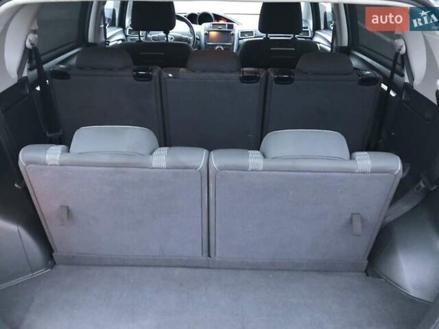 Чорний Тойота Версо, об'ємом двигуна 1.8 л та пробігом 181 тис. км за 10900 $, фото 13 на Automoto.ua