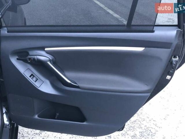 Чорний Тойота Версо, об'ємом двигуна 1.8 л та пробігом 181 тис. км за 10900 $, фото 10 на Automoto.ua