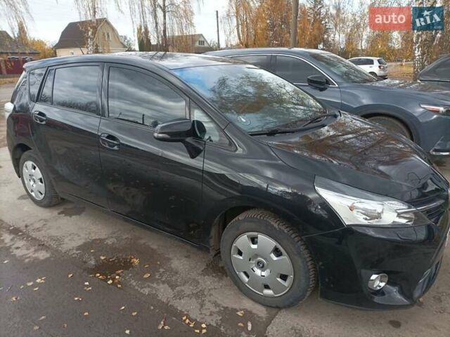 Чорний Тойота Версо, об'ємом двигуна 1.8 л та пробігом 180 тис. км за 10900 $, фото 5 на Automoto.ua