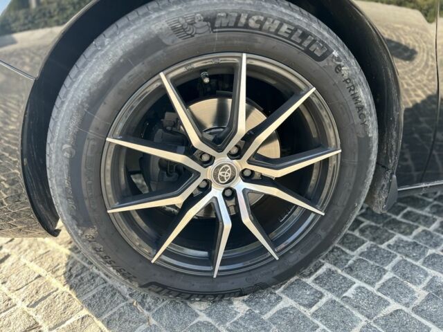 Чорний Тойота Версо, об'ємом двигуна 2 л та пробігом 215 тис. км за 25800 $, фото 8 на Automoto.ua