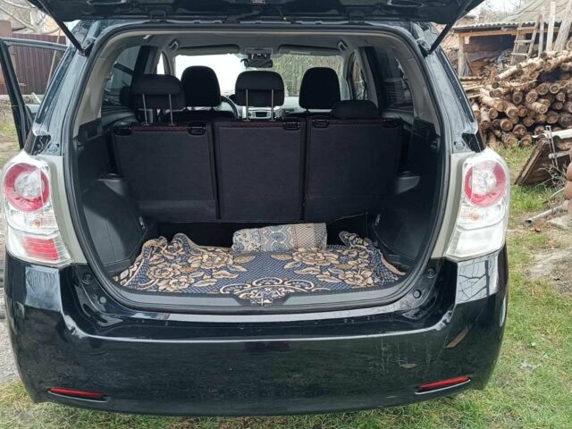 Черный Тойота Версо, объемом двигателя 0 л и пробегом 100 тыс. км за 8500 $, фото 2 на Automoto.ua