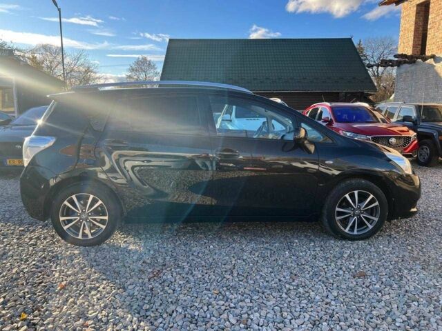 Черный Тойота Версо, объемом двигателя 2 л и пробегом 232 тыс. км за 8999 $, фото 6 на Automoto.ua