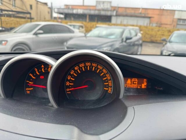 Черный Тойота Версо, объемом двигателя 2 л и пробегом 278 тыс. км за 9490 $, фото 13 на Automoto.ua