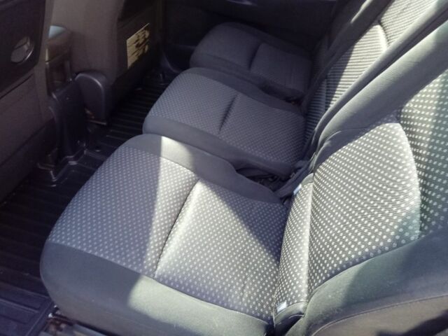 Черный Тойота Версо, объемом двигателя 2 л и пробегом 278 тыс. км за 9500 $, фото 7 на Automoto.ua