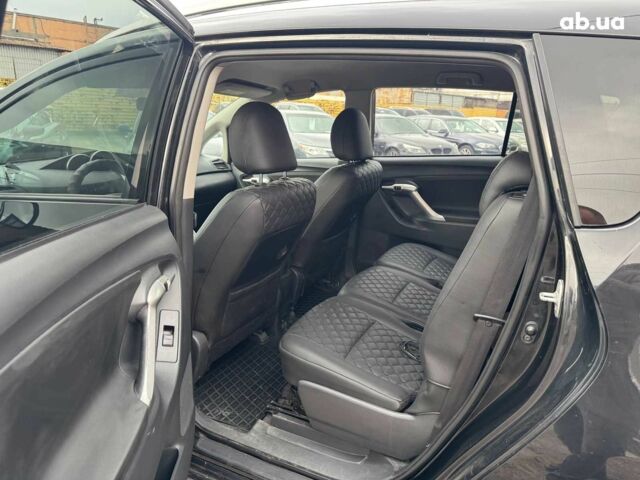 Черный Тойота Версо, объемом двигателя 2 л и пробегом 278 тыс. км за 9490 $, фото 4 на Automoto.ua