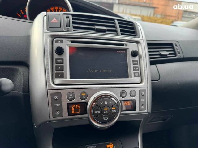 Черный Тойота Версо, объемом двигателя 2 л и пробегом 278 тыс. км за 9490 $, фото 15 на Automoto.ua