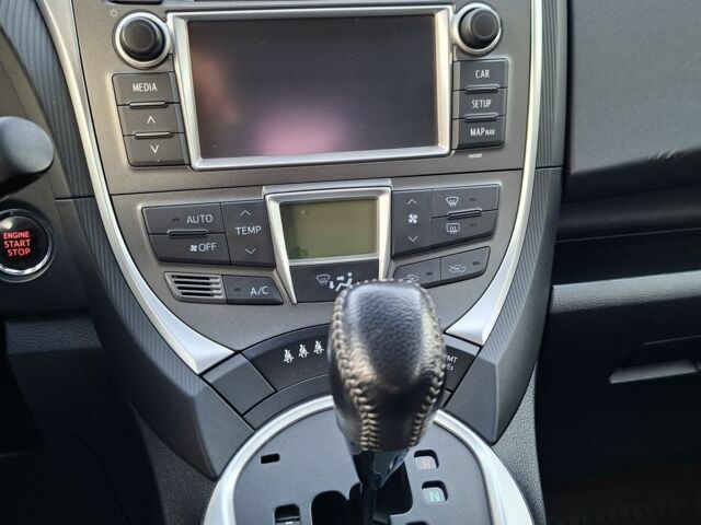 Фиолетовый Тойота Версо, объемом двигателя 1.4 л и пробегом 244 тыс. км за 8999 $, фото 14 на Automoto.ua