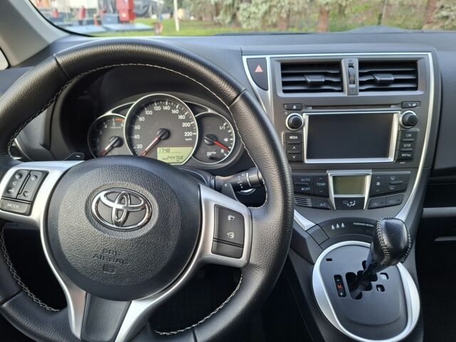 Фиолетовый Тойота Версо, объемом двигателя 1.4 л и пробегом 244 тыс. км за 8999 $, фото 19 на Automoto.ua