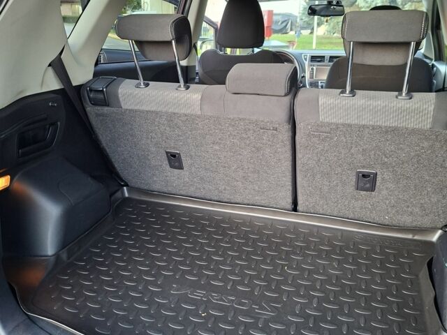 Фиолетовый Тойота Версо, объемом двигателя 1.4 л и пробегом 244 тыс. км за 8999 $, фото 18 на Automoto.ua