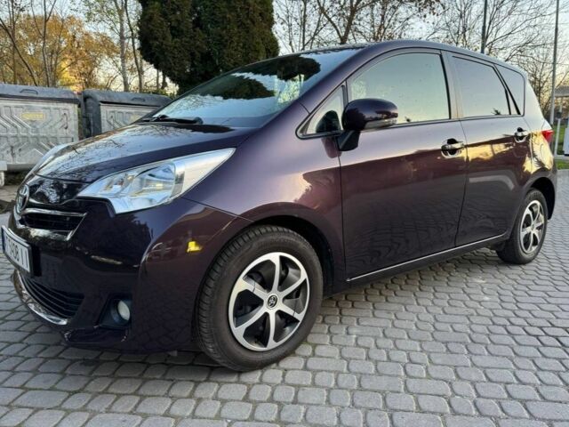 Фиолетовый Тойота Версо, объемом двигателя 1.4 л и пробегом 244 тыс. км за 8999 $, фото 1 на Automoto.ua