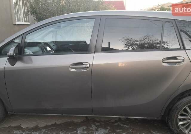 Коричневый Тойота Версо, объемом двигателя 1.5 л и пробегом 167 тыс. км за 10000 $, фото 9 на Automoto.ua