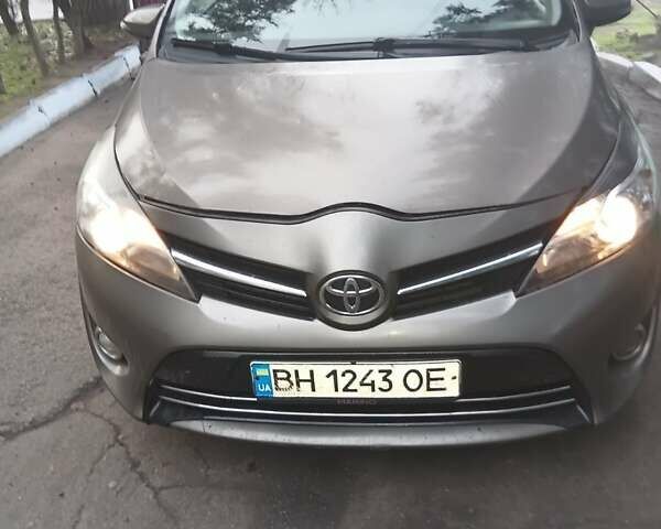 Коричневый Тойота Версо, объемом двигателя 1.5 л и пробегом 167 тыс. км за 10000 $, фото 7 на Automoto.ua