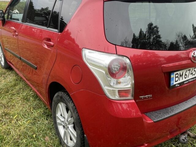 Червоний Тойота Версо, об'ємом двигуна 2 л та пробігом 225 тис. км за 8836 $, фото 7 на Automoto.ua