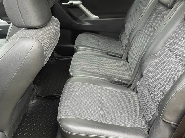 Червоний Тойота Версо, об'ємом двигуна 2 л та пробігом 225 тис. км за 8836 $, фото 15 на Automoto.ua