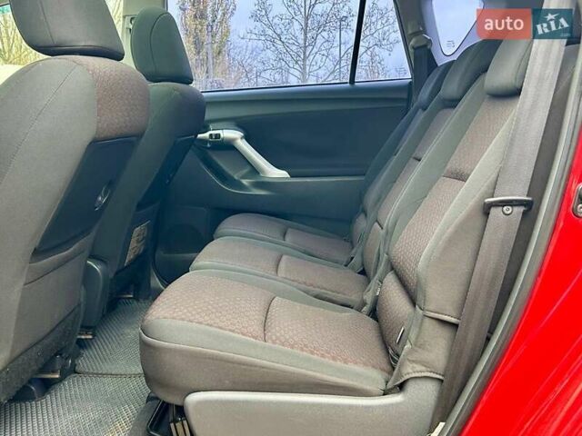 Красный Тойота Версо, объемом двигателя 2 л и пробегом 175 тыс. км за 8700 $, фото 28 на Automoto.ua